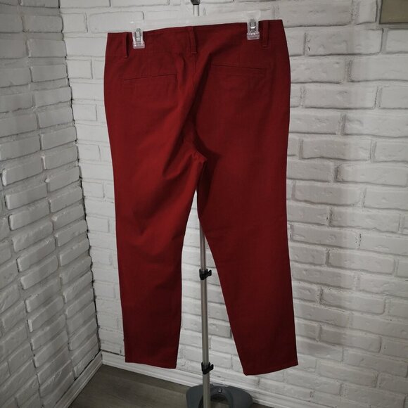Lauren Ralph Lauren Ladies Size 12 Narrow Leg Zipper & Snap Closure Red Pants - Picture 2 of 12